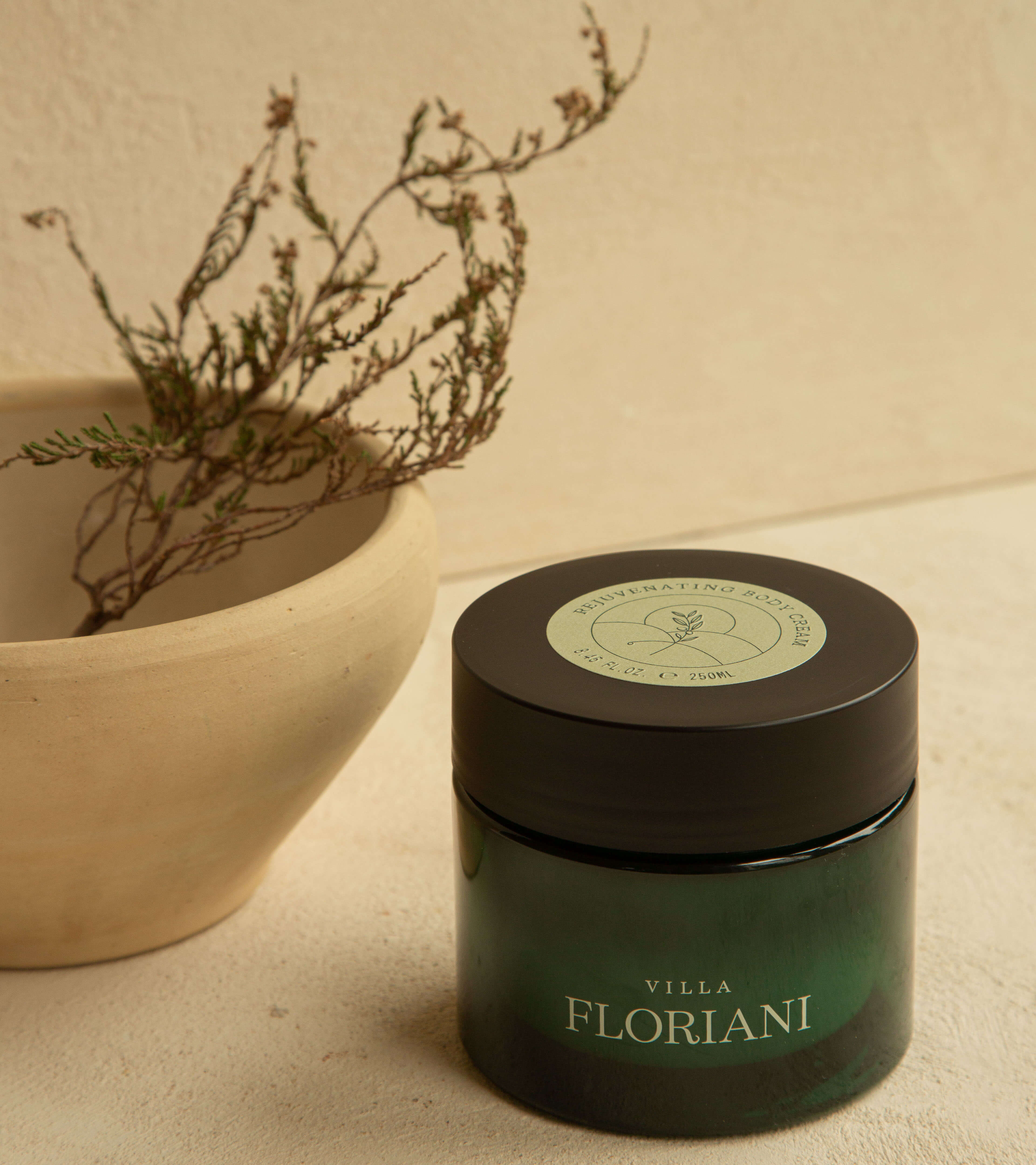 Rejuvenating Body Cream & Refill